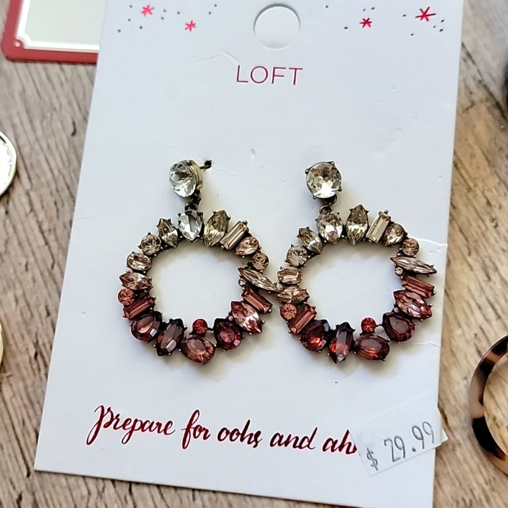 Set of Ann Taylor Loft Jewelry - Picture 4 of 6